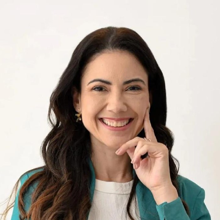 Dra. Laila Michalski de Oliveira Peixoto