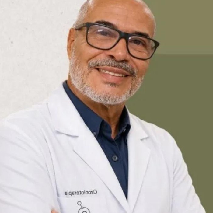 Dr. Walter Melo